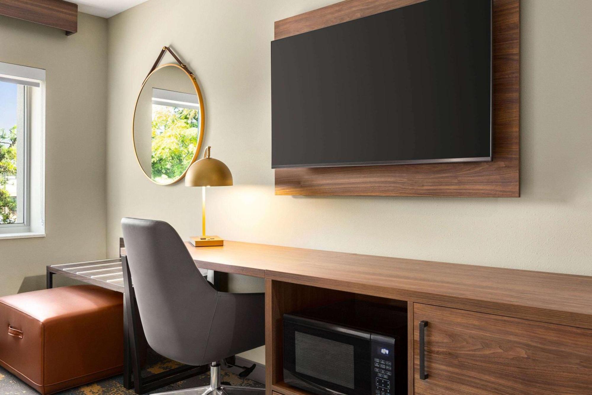 La Quinta Inn By Wyndham Columbia Ne Fort Jackson المظهر الخارجي الصورة