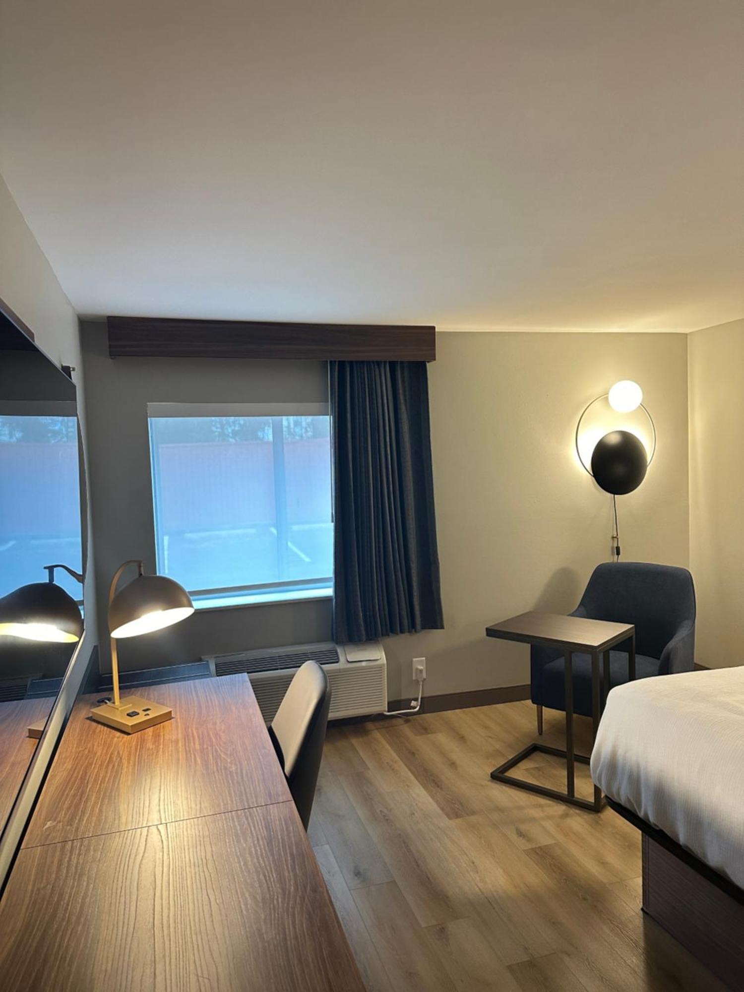 La Quinta Inn By Wyndham Columbia Ne Fort Jackson المظهر الخارجي الصورة