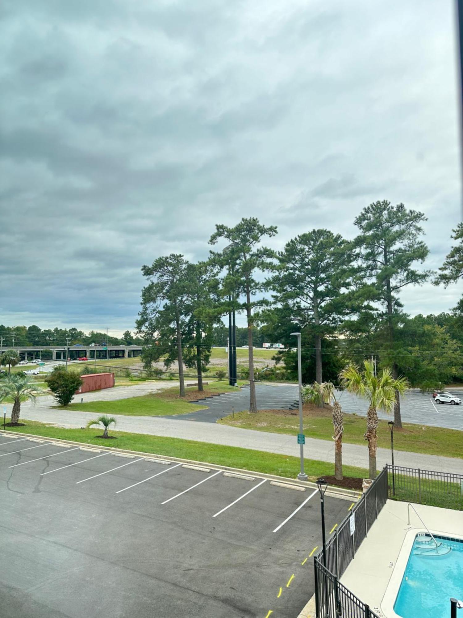 La Quinta Inn By Wyndham Columbia Ne Fort Jackson المظهر الخارجي الصورة