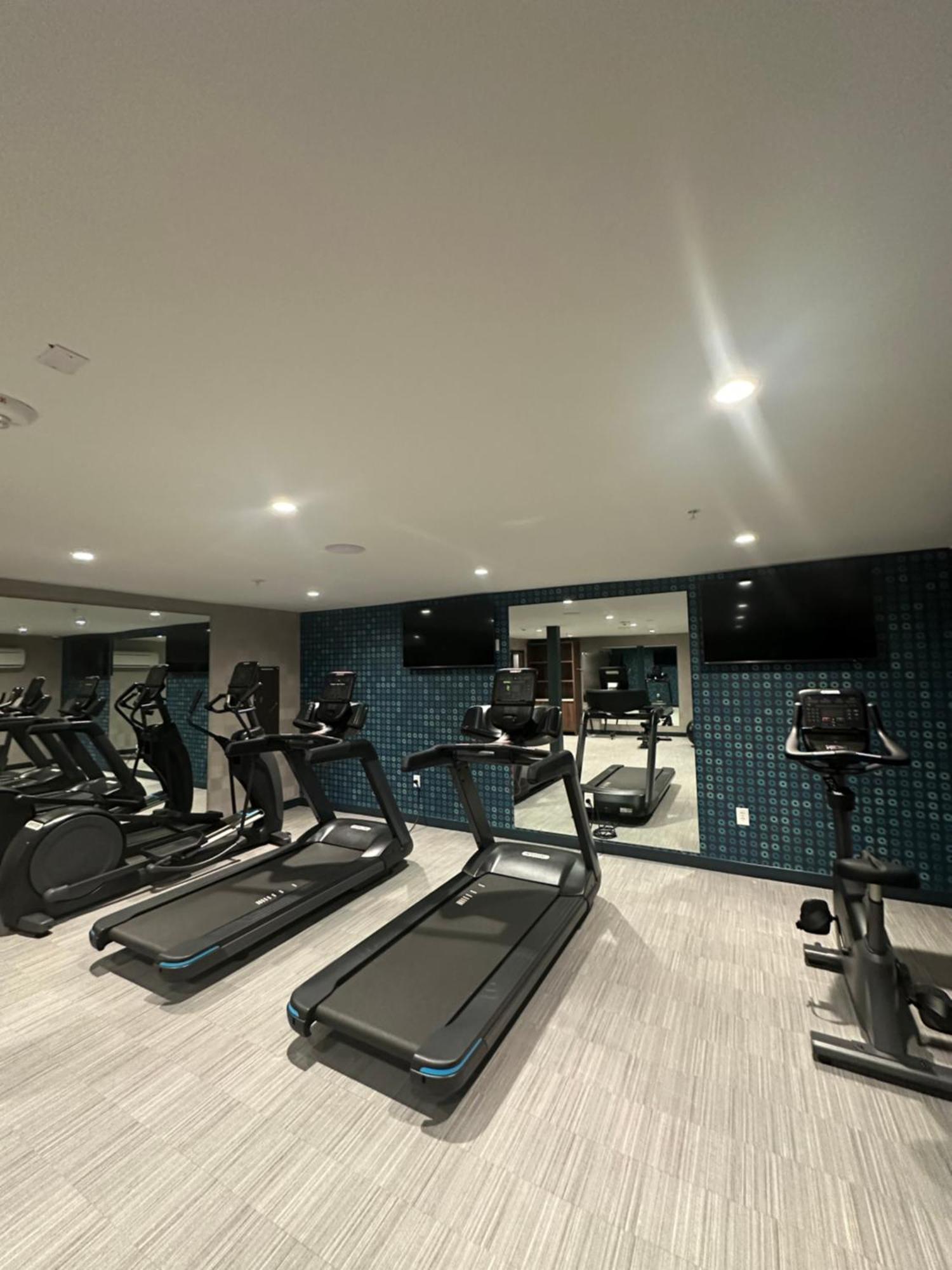 La Quinta Inn By Wyndham Columbia Ne Fort Jackson المظهر الخارجي الصورة